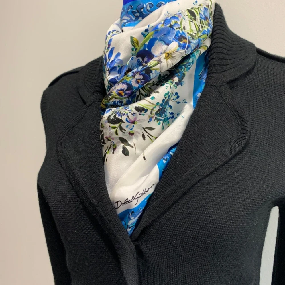 DOLCE & GABBANA Square Silk Scarf Blue white Vase floral flower 50x50 twilly D&G